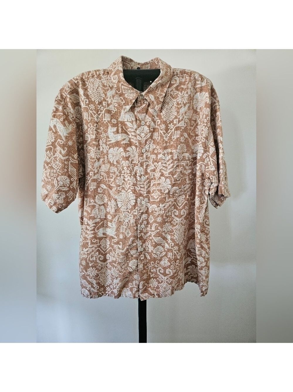 ST. JOHN'S BAY LINEN BLEND COCOA & CREME TROPICAL BUTTON-DOWN SHIRT SIZE LARGE